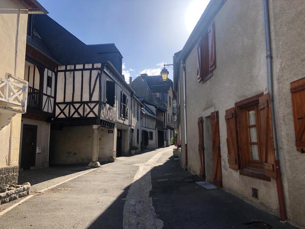 Agreable Maison Au Centre D'Arreau Pour 8 Pers Екстериор снимка